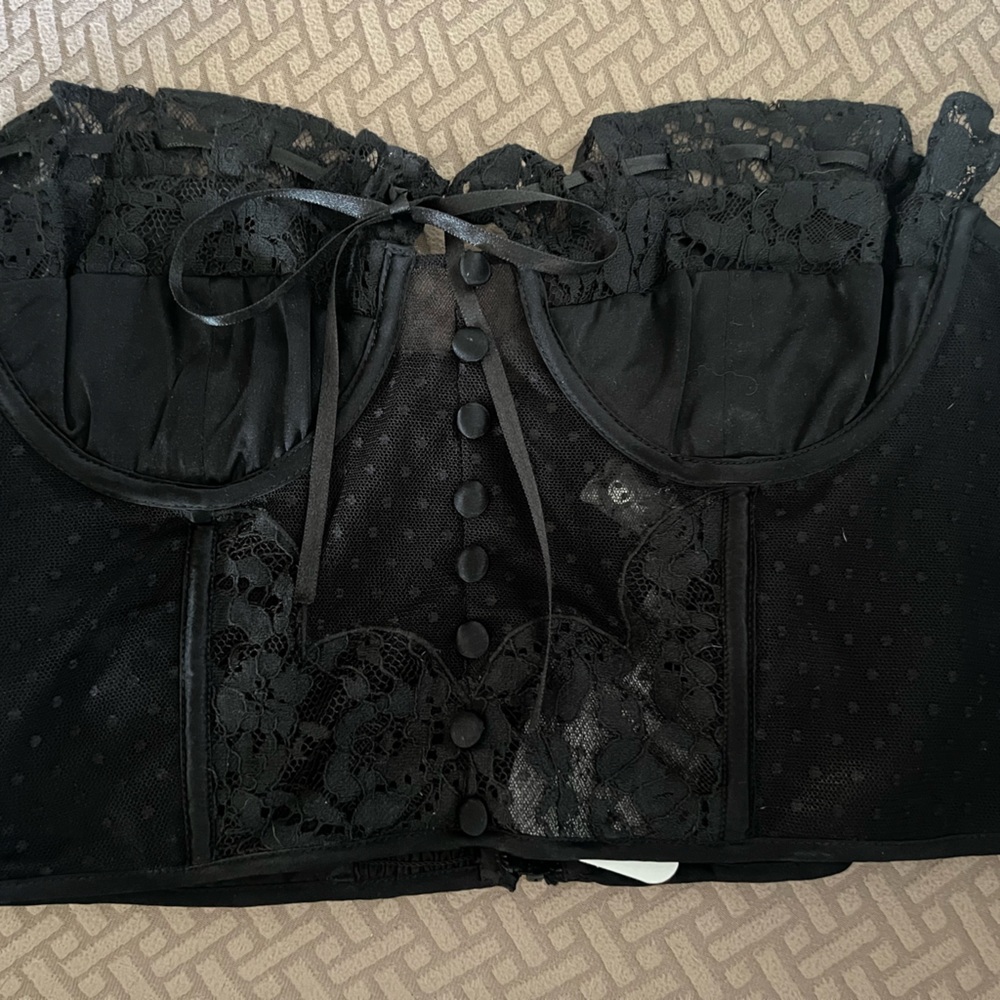 NWT FILLYBOO CROP TOP
